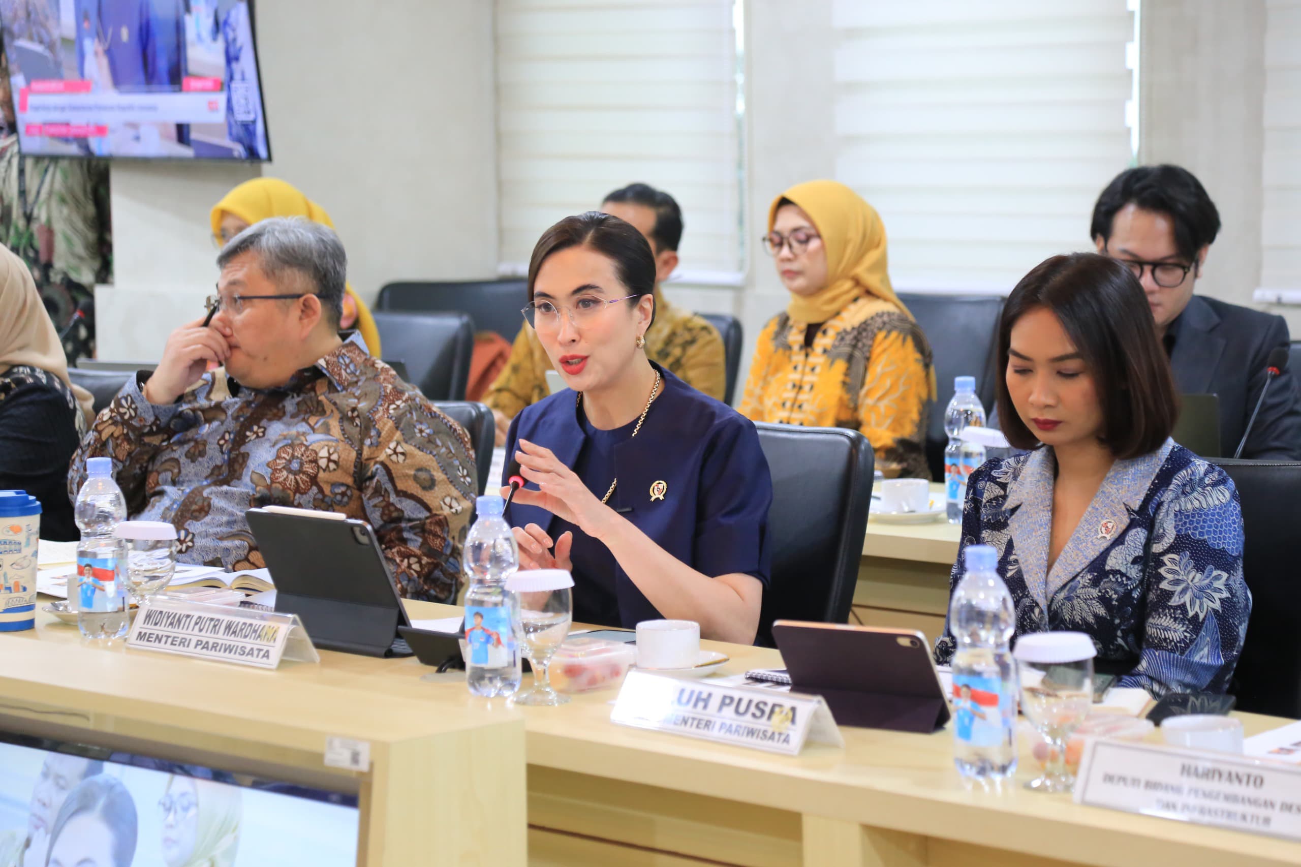 Komite III DPD RI Dorong Pertumbuhan Ekonomi Nasional Melalui Pariwisata