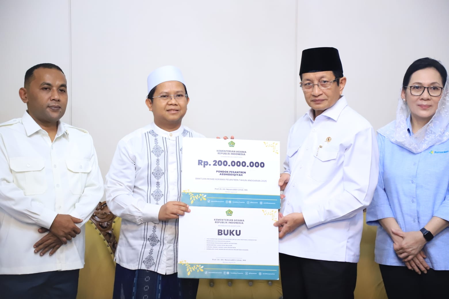 Ada Cek Kesehatan Gratis, Pimpinan Ponpes Asshidiqiyah: Terima Kasih Pak Presiden