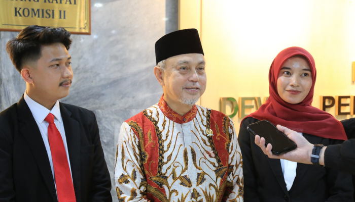 Waka DPD RI Tamsil Linrung Dorong Pemuda Parlemen Indonesia Wujudkan Demokrasi Produktif dan Gotong Royong